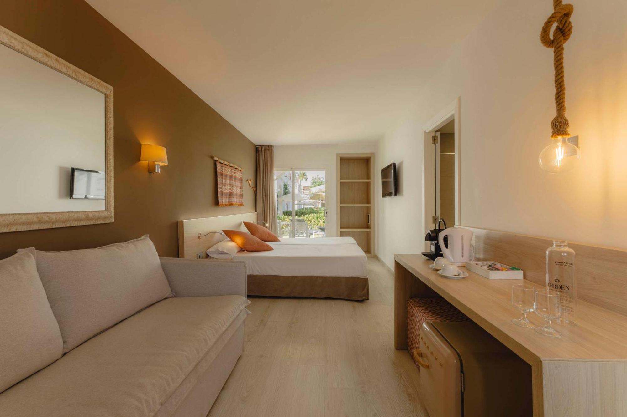 Premium Double or Twin Room Terrace